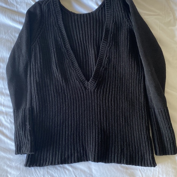 Zara open back sweater - Picture 2 of 3